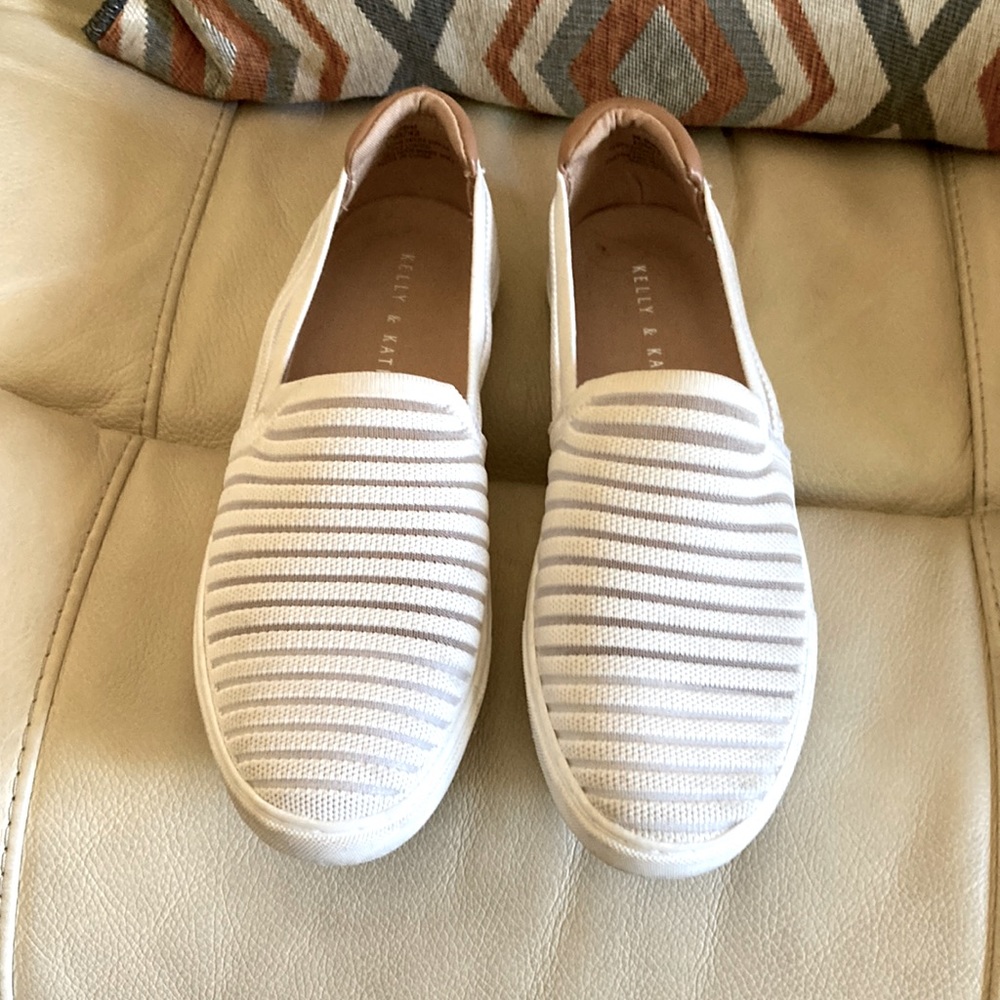 Kelly & Katie Efrin slip shoes